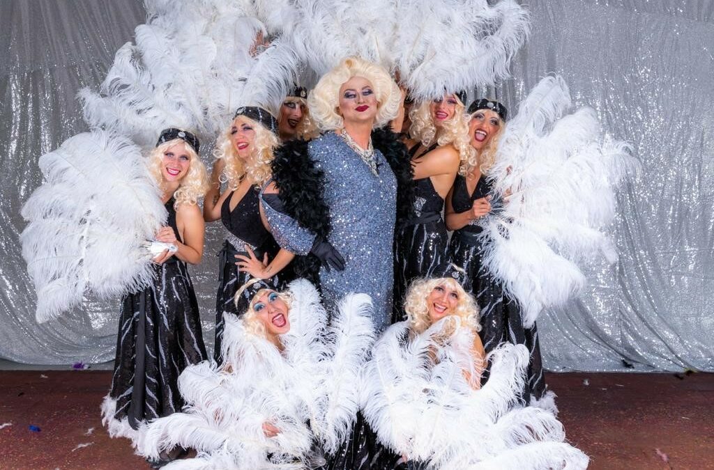 Compagnia Qaos – “Mascara e Paillettes – Il musical col Vizietto”